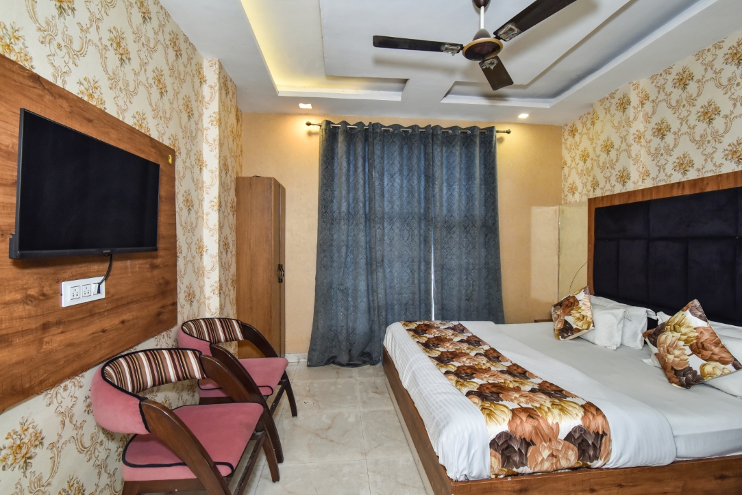 Deluxe Triple, Hotel The Woodz, Amritsar